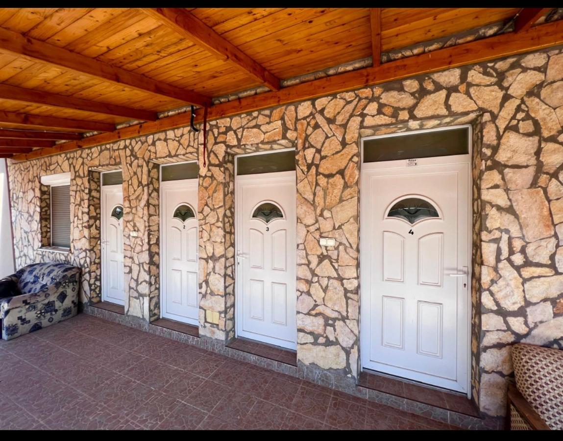 Relax Apartman Siofok-Sosto المظهر الخارجي الصورة